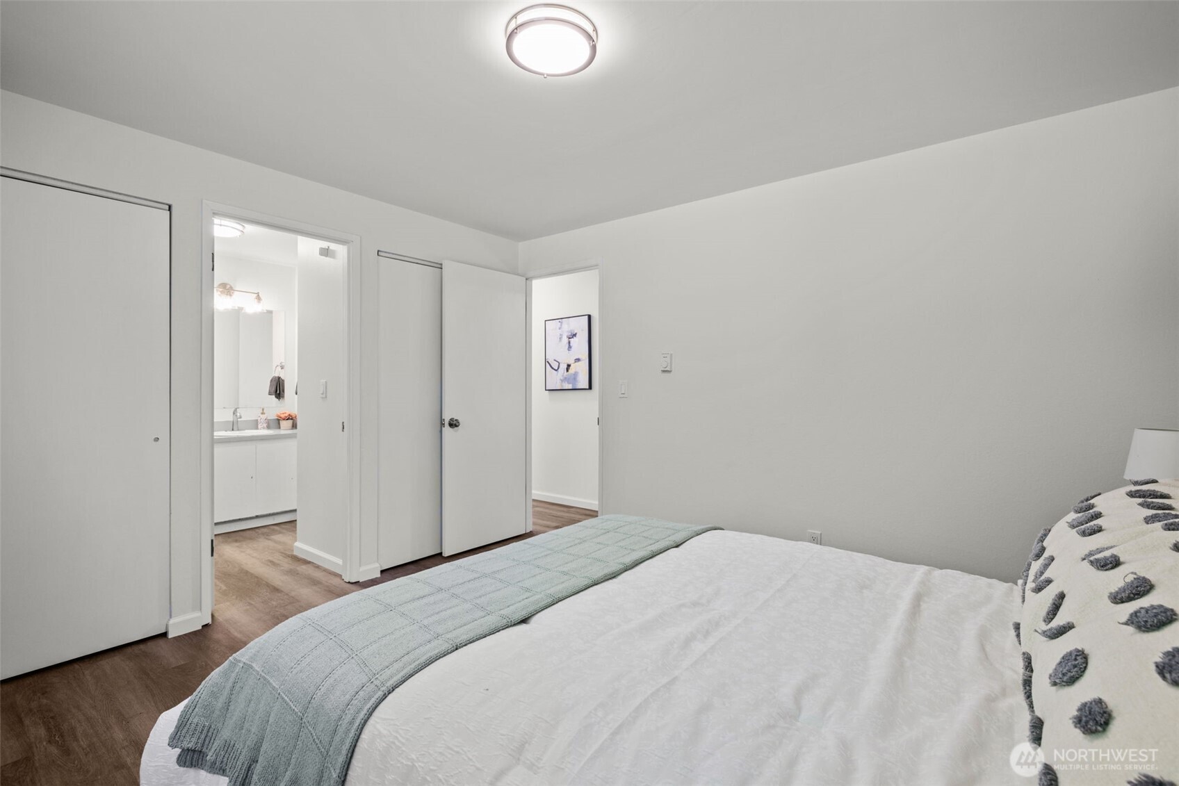 936 210th Avenue NE, Sammamish, WA 98074