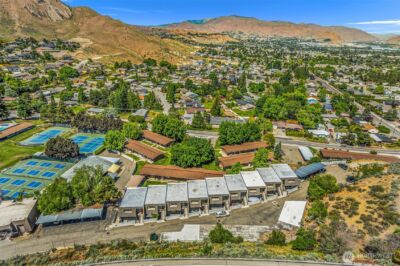 1818 Skyline Drive #32, Wenatchee, WA 98801 - Photo 2