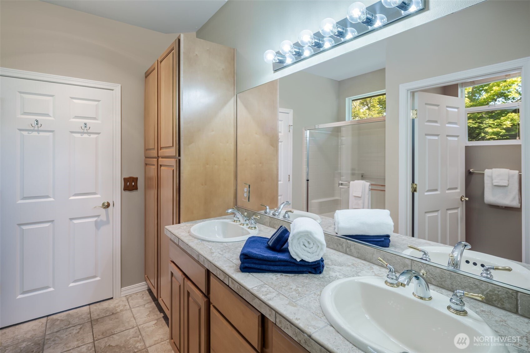 12652 Sun Break Way NE, Redmond, WA 98053