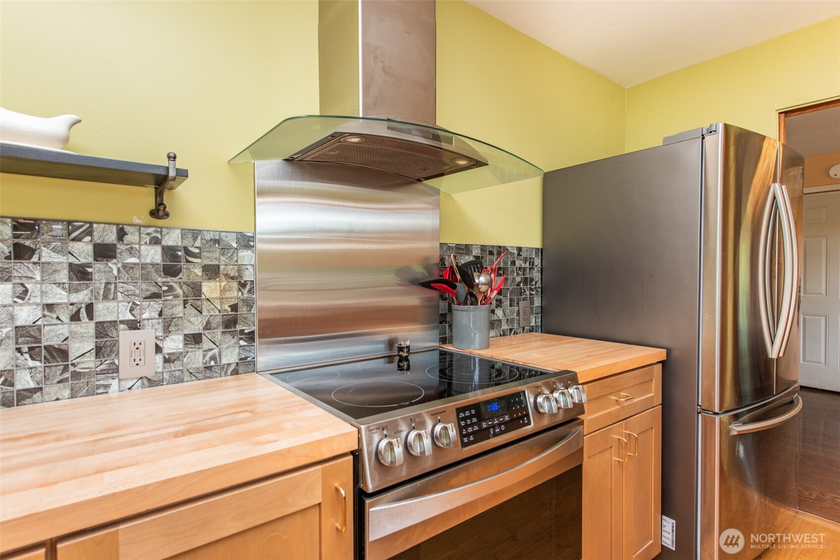 307 E Fir Street , Sequim, WA 98382