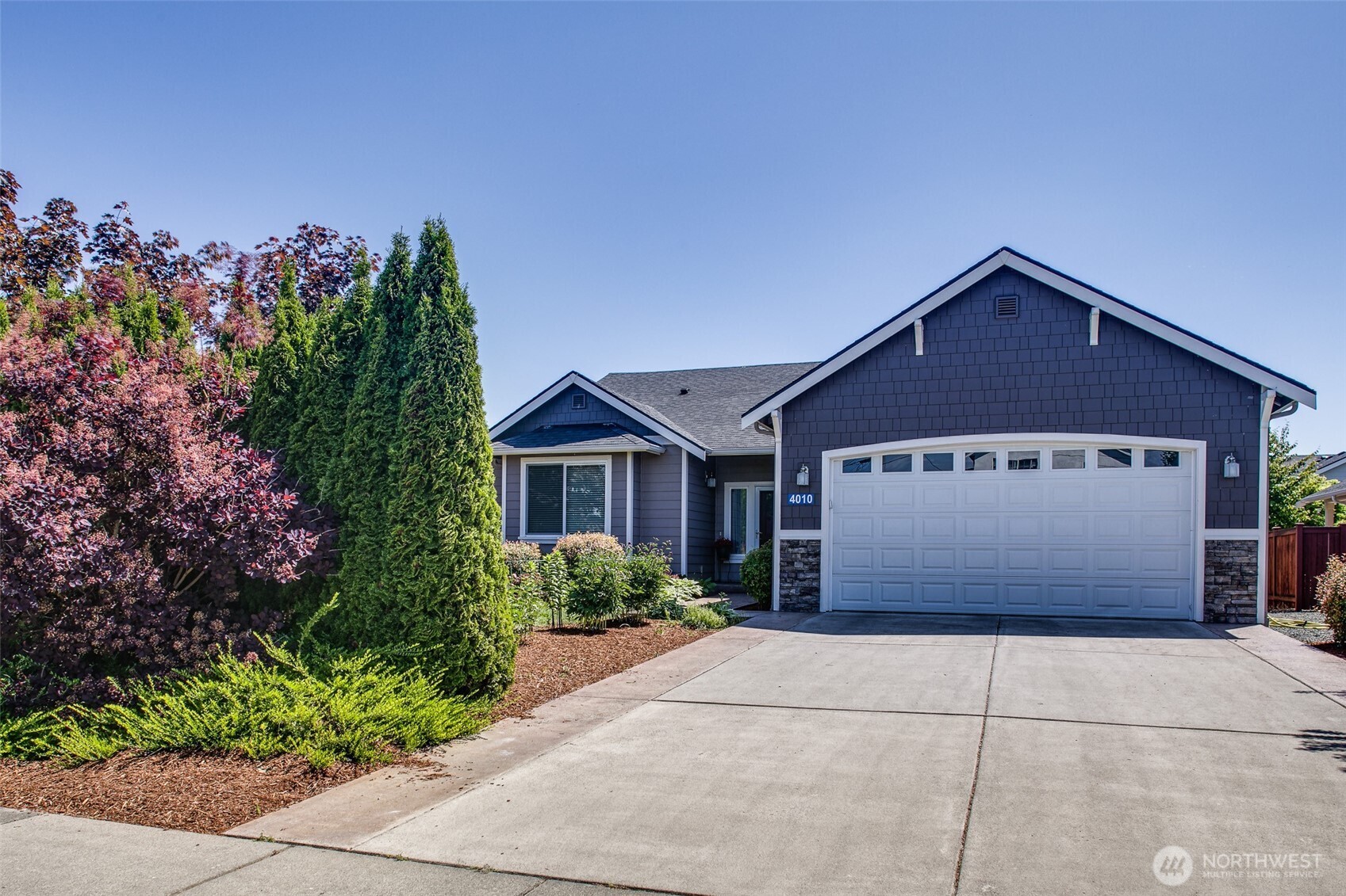 4010 McLaughlin Road , Mount Vernon, WA 98273-9152
