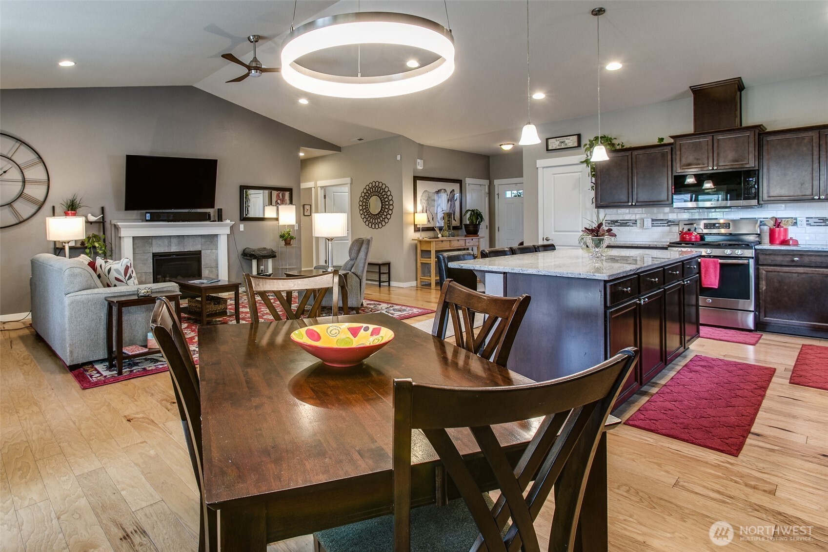 4010 McLaughlin Road , Mount Vernon, WA 98273-9152