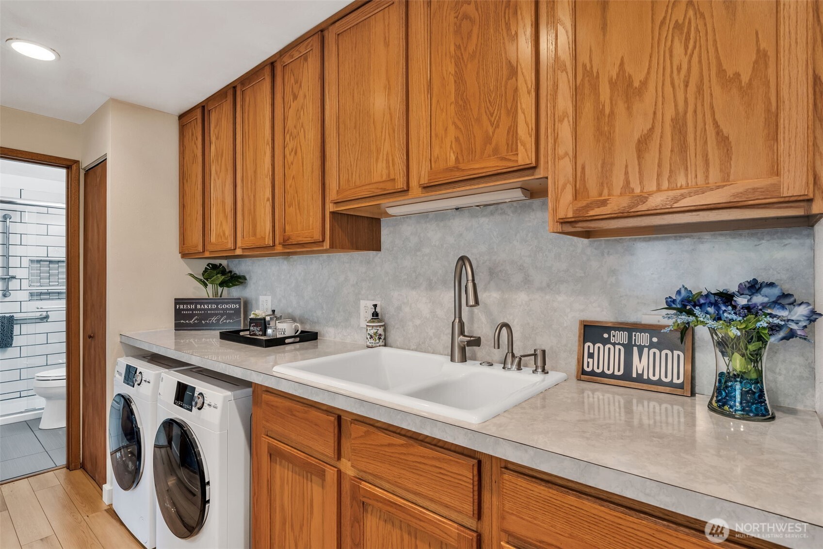 348 7th Place SE #Unit 1, Puyallup, WA 98372