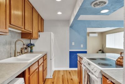 348 7th Place SE #Unit 1, Puyallup, WA 98372 - Photo 8