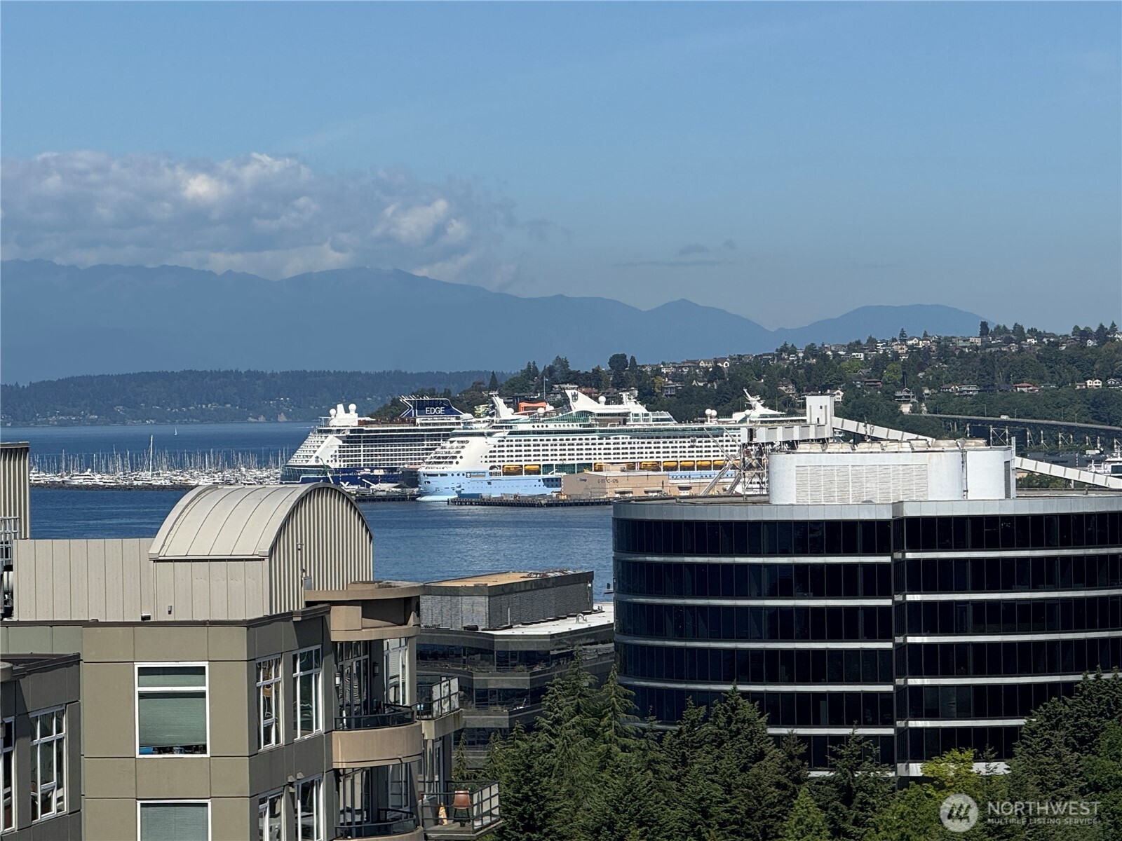76 Cedar Street #611, Seattle, WA 98121