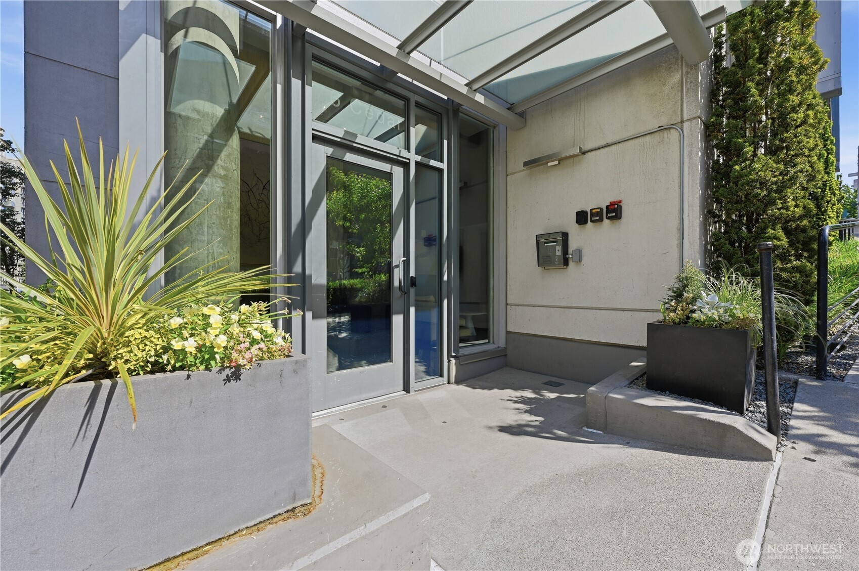 76 Cedar Street #611, Seattle, WA 98121