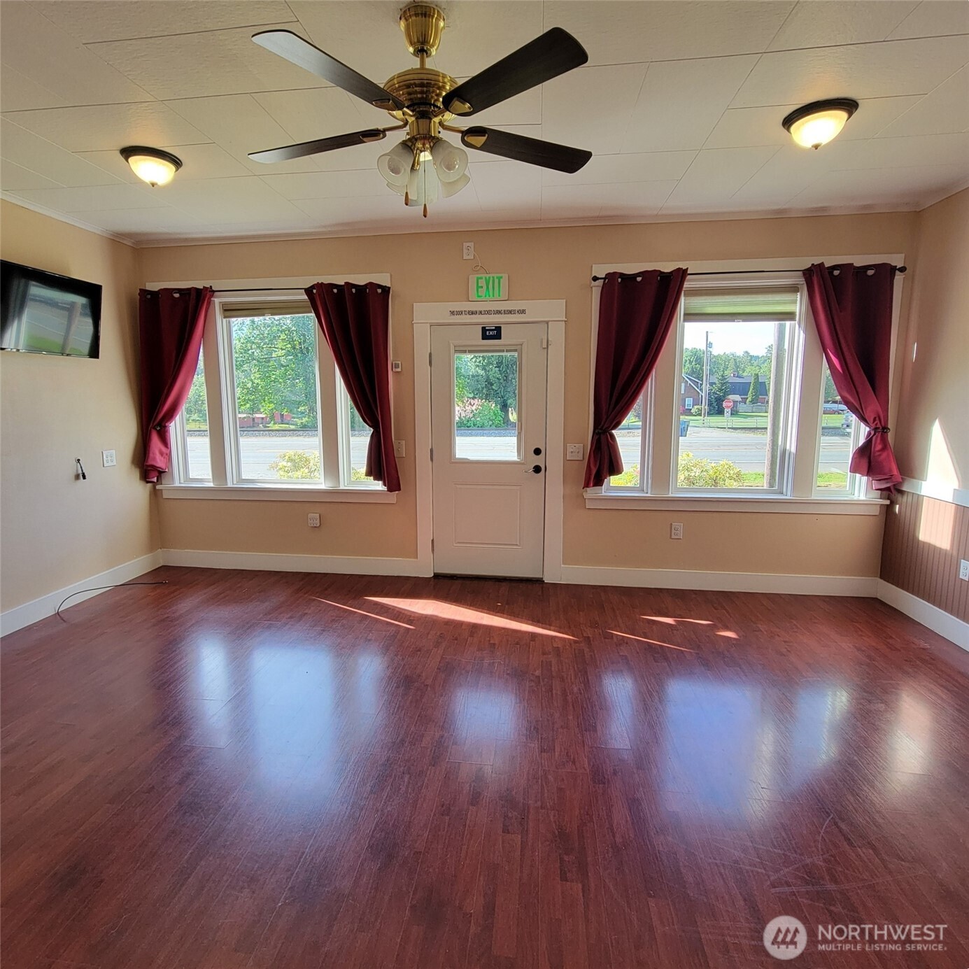 30317 US 2 , Sultan, WA 98294