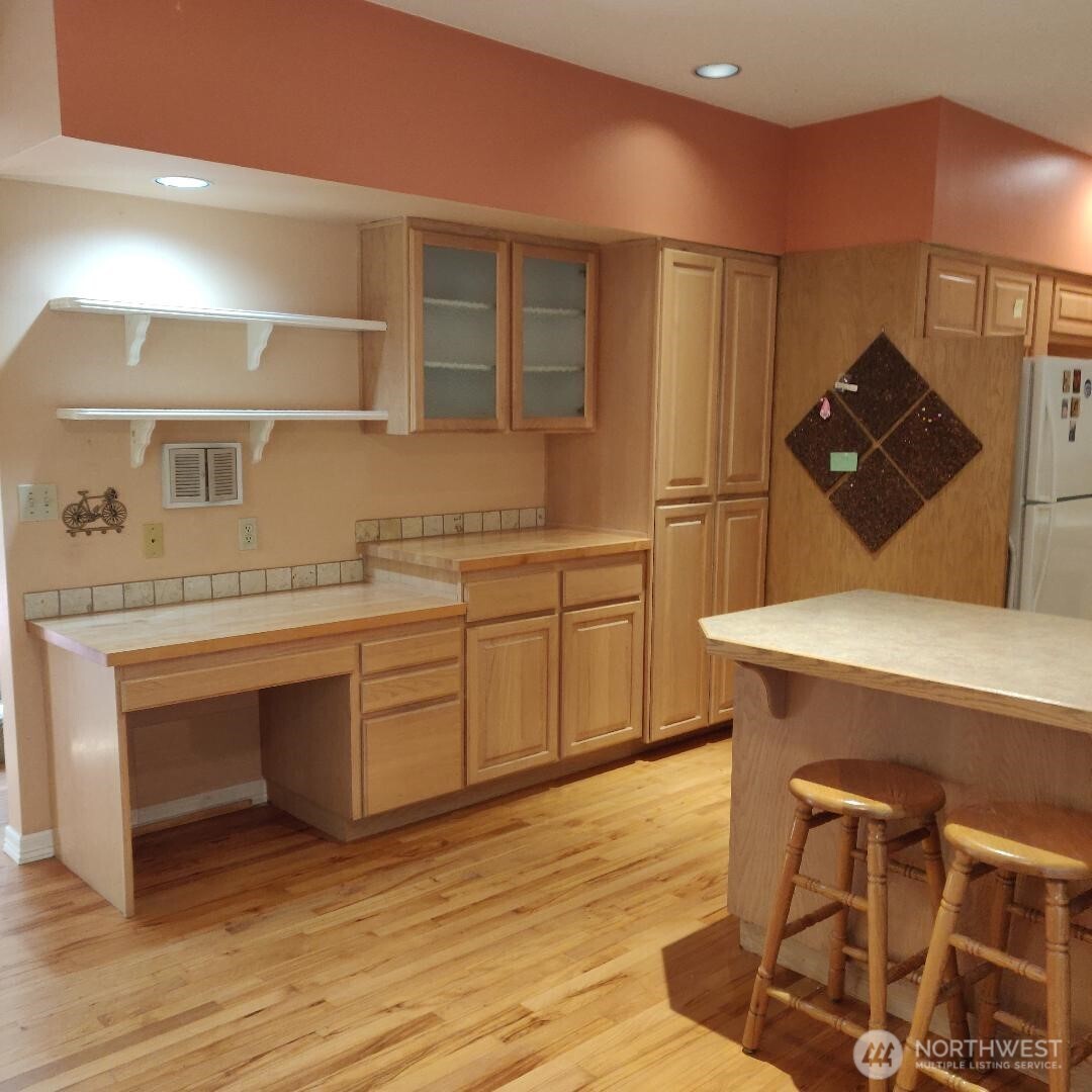 8511 Ferncliff Avenue NE, Bainbridge Island, WA 98110