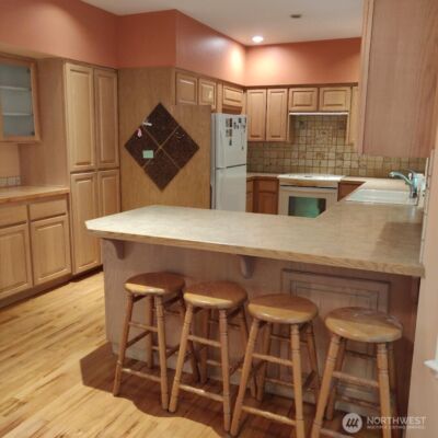 8511 Ferncliff Avenue NE, Bainbridge Island, WA 98110 - Photo 13