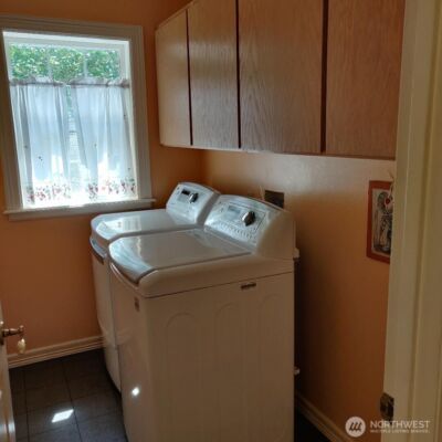8511 Ferncliff Avenue NE, Bainbridge Island, WA 98110 - Photo 20