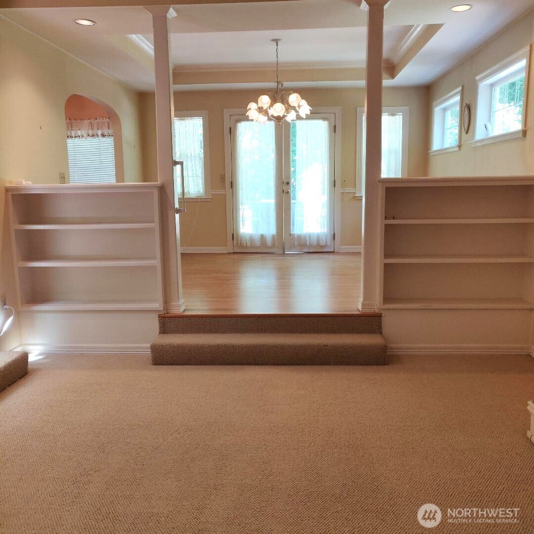 8511 Ferncliff Avenue NE, Bainbridge Island, WA 98110