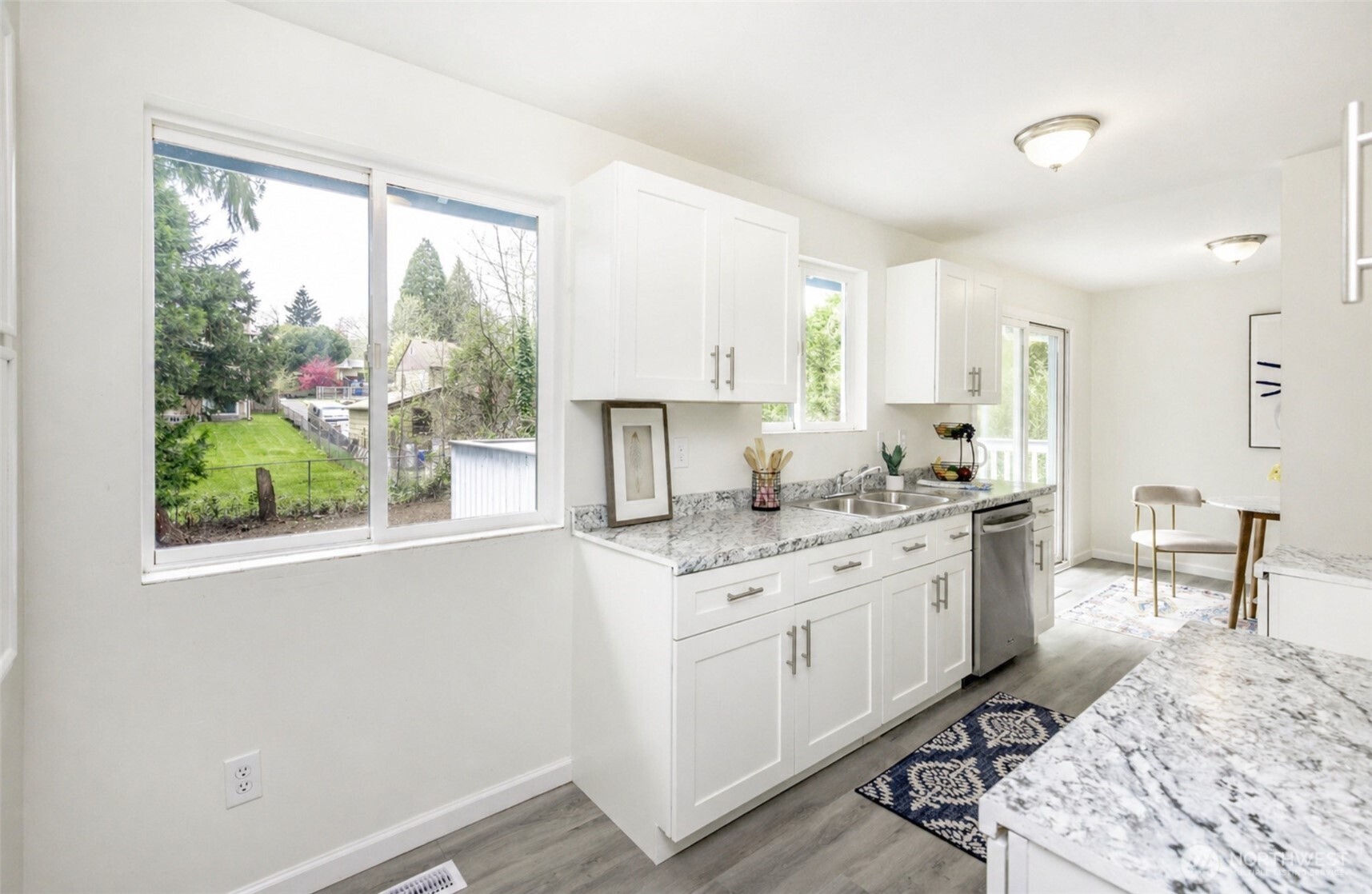 9439 11th Avenue SW, Seattle, WA 98106