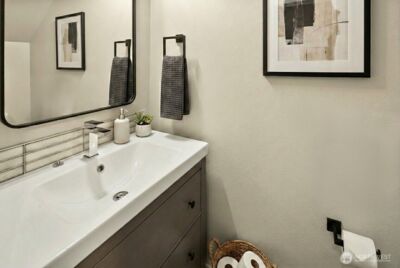 13005 1st Avenue NE, Seattle, WA 98125 - Photo 8