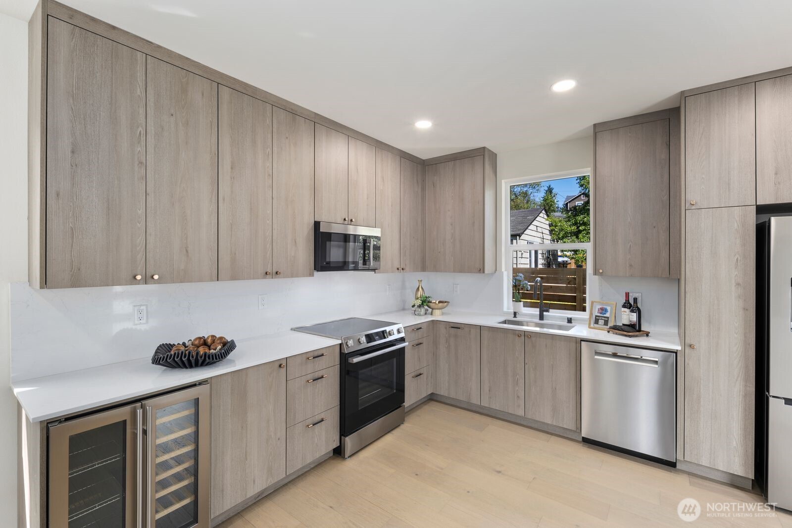 311 NW 92nd Street , Seattle, WA 98117