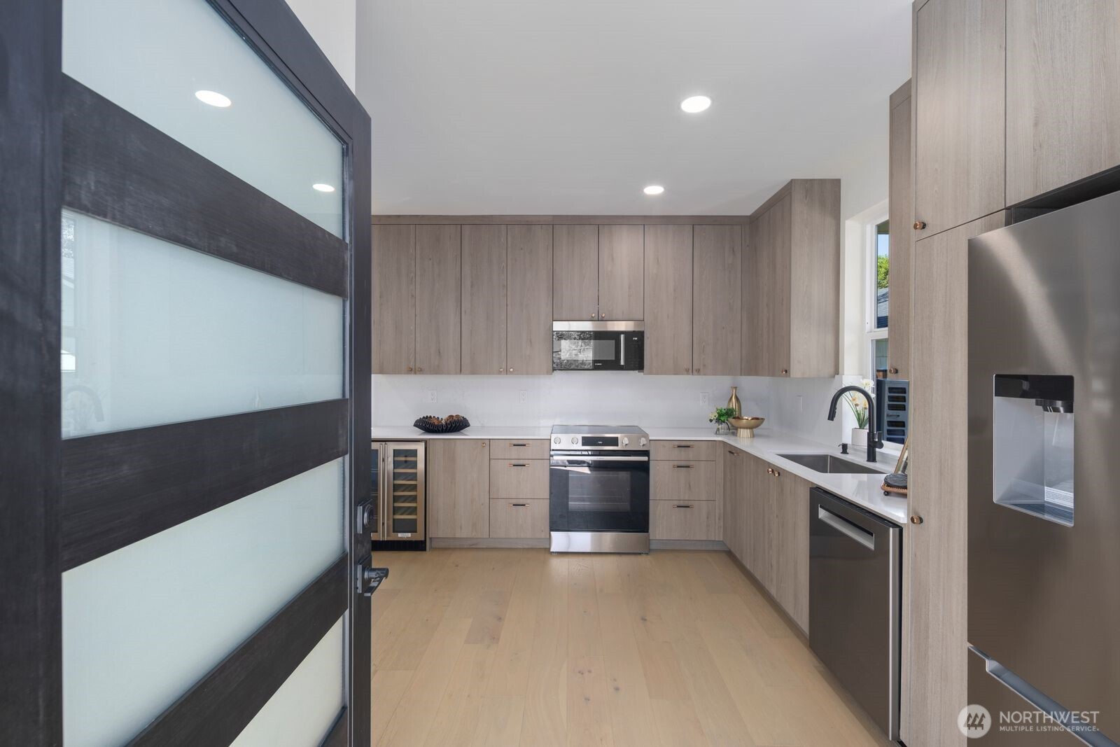 311 NW 92nd Street , Seattle, WA 98117