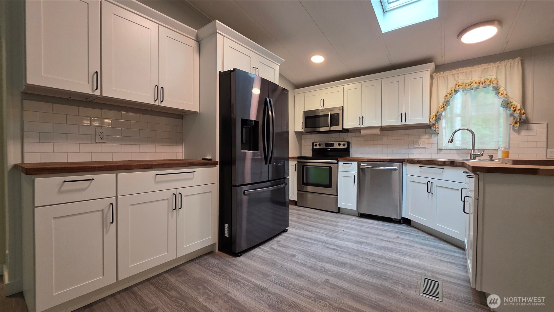 5170 Phillips Road SE, Port Orchard, WA 98366