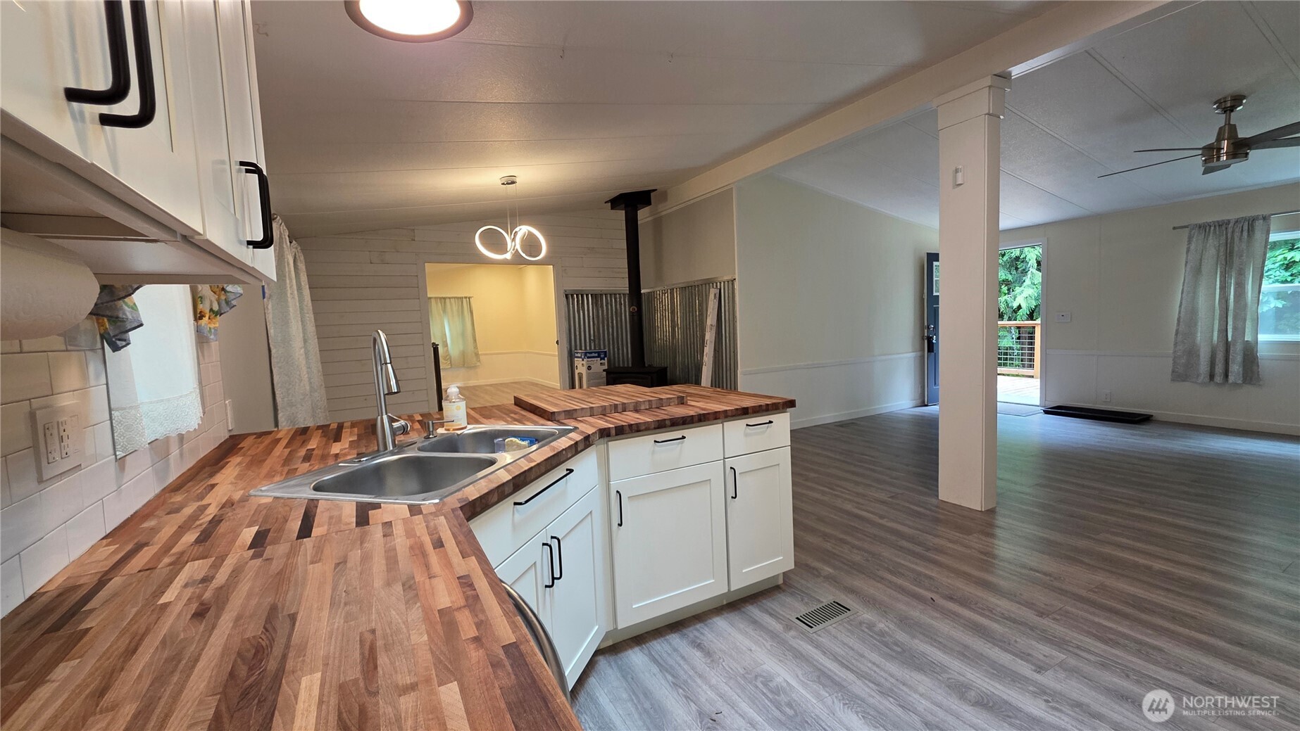 5170 Phillips Road SE, Port Orchard, WA 98366