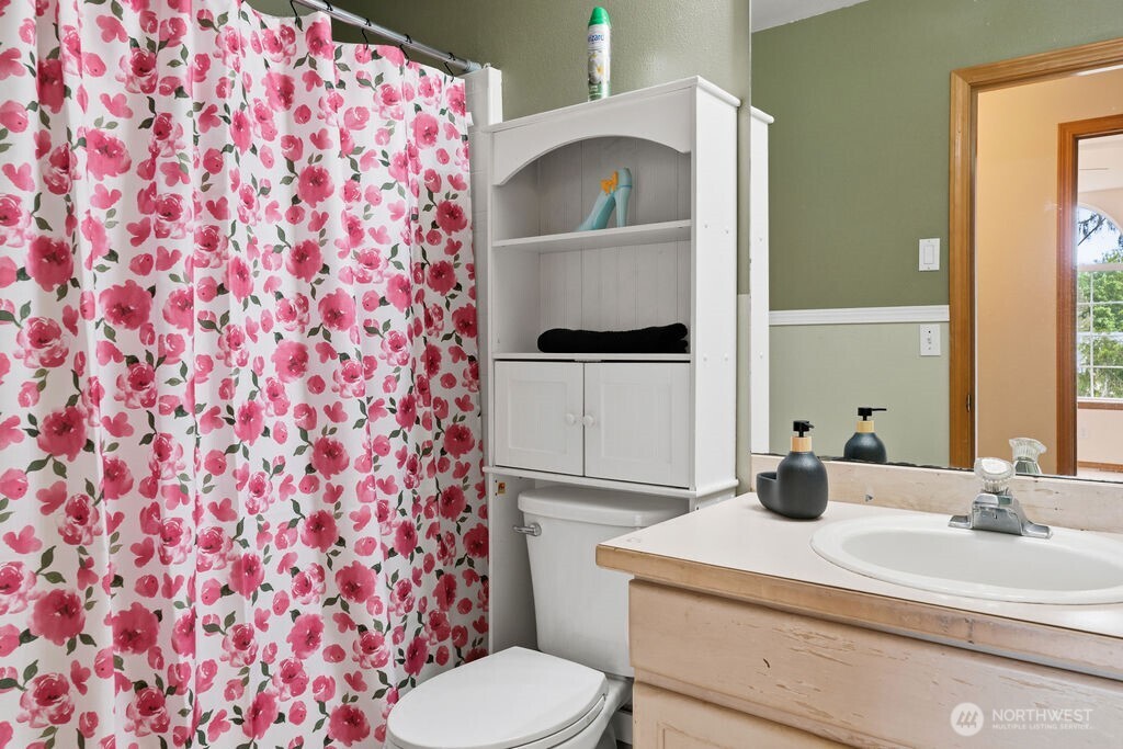 1565 Nordic Place , Poulsbo, WA 98370
