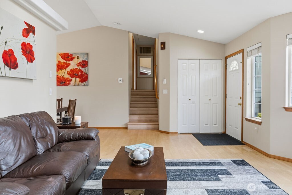 1565 Nordic Place , Poulsbo, WA 98370