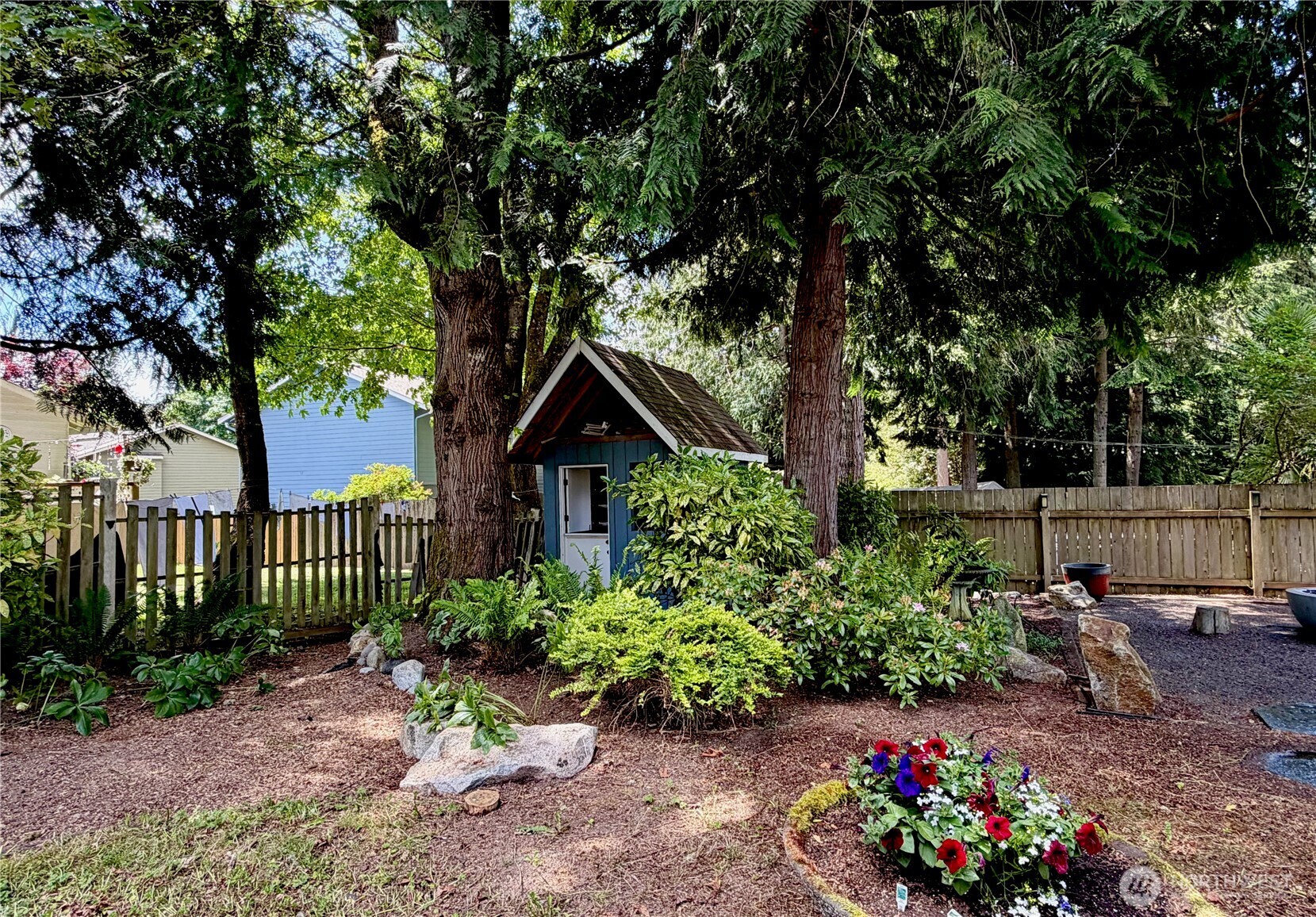 2051 NE Bartre Court , Poulsbo, WA 98370