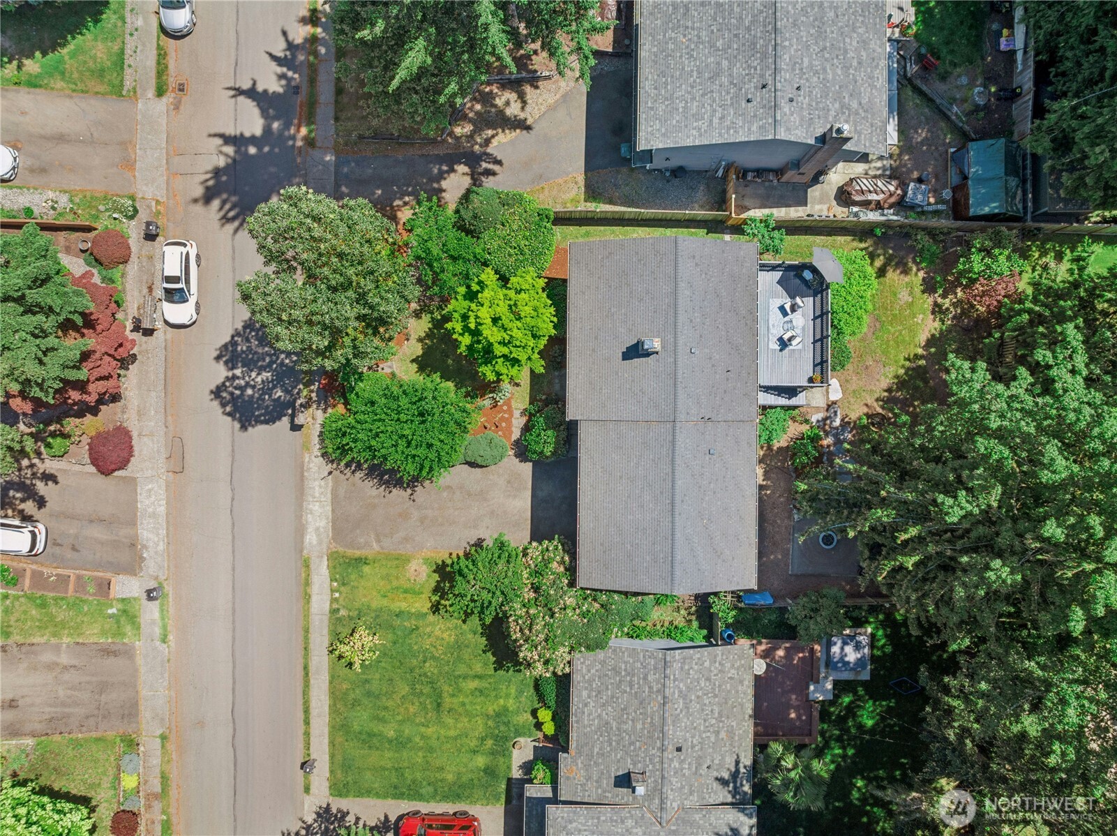 2051 NE Bartre Court , Poulsbo, WA 98370