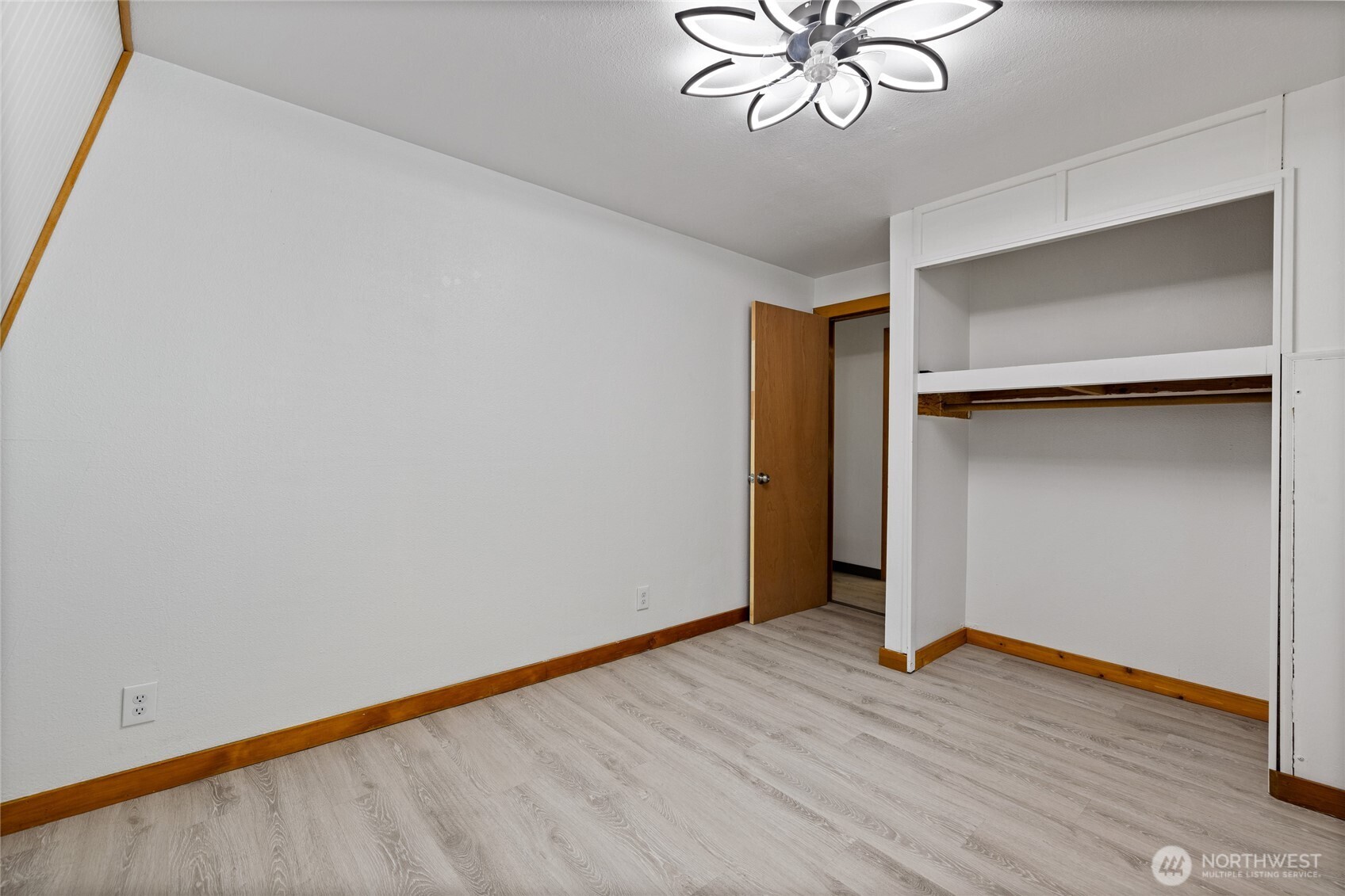 23069 Ryen Drive NW, Poulsbo, WA 98370