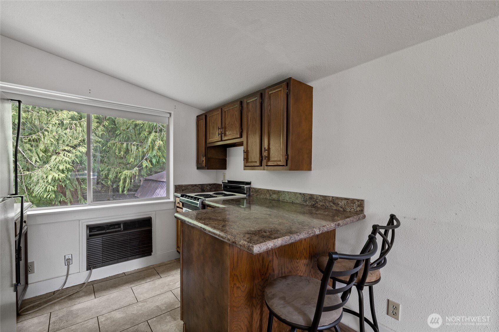 23069 Ryen Drive NW, Poulsbo, WA 98370