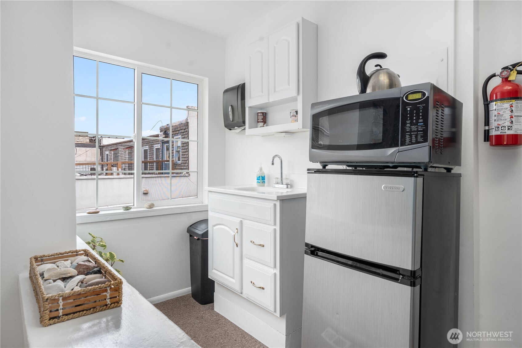 18978 Front Street NE, Poulsbo, WA 98370