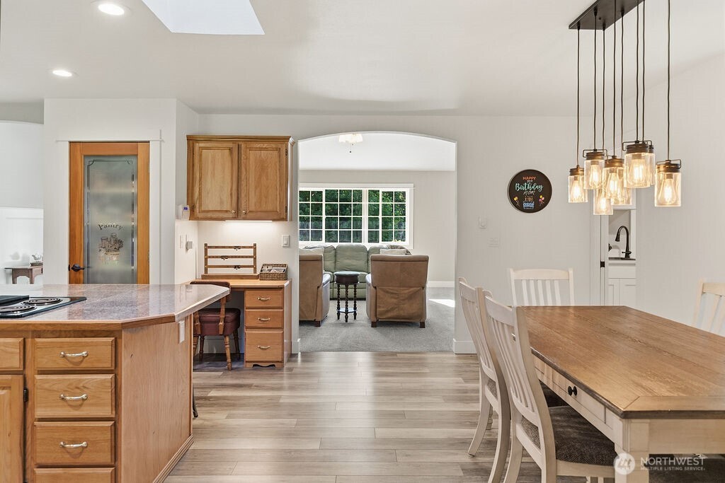 5689 SE FOREST HAVEN Lane , Port Orchard, WA 98366