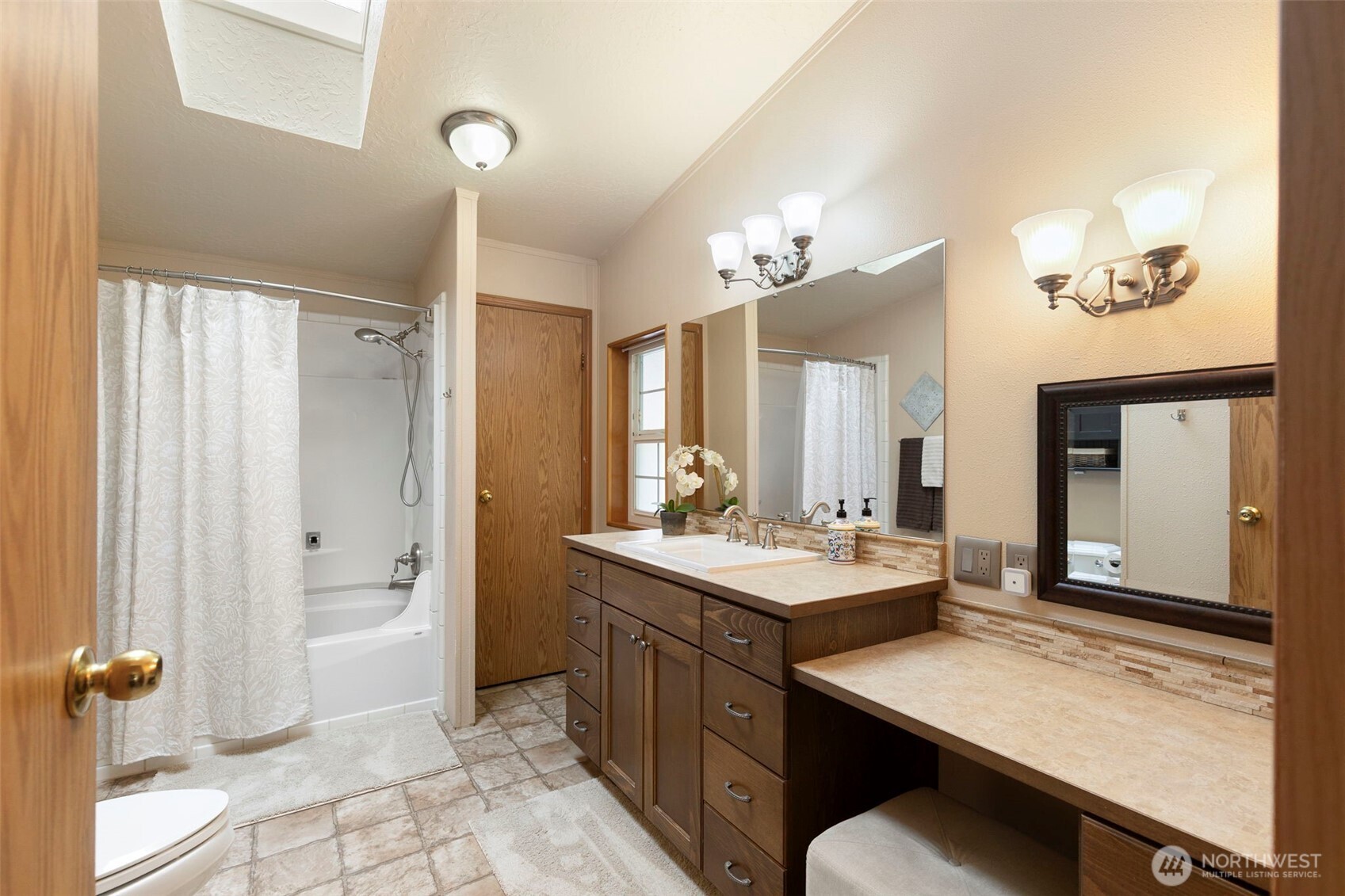 2191 HASTINGS Lane SE, Port Orchard, WA 98367