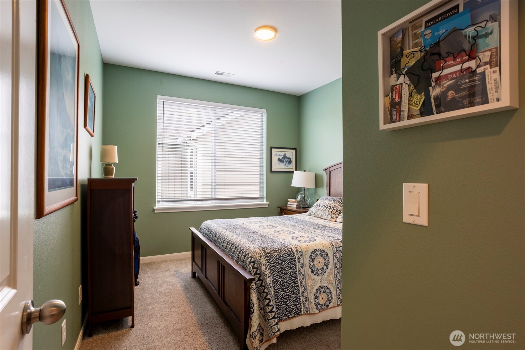 18748 Colwood Avenue NE, Poulsbo, WA 98370