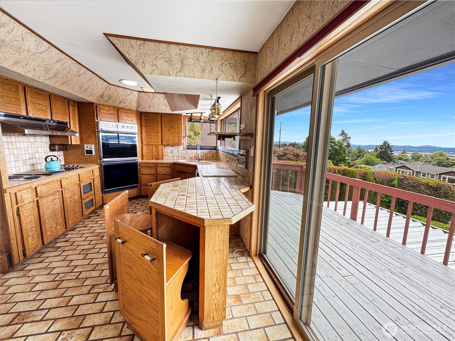 6814 Sleret Avenue , Vancouver, WA 98664