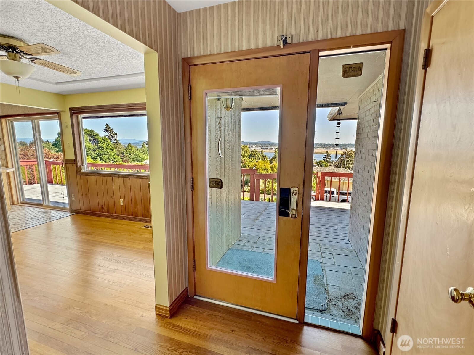 6814 Sleret Avenue , Vancouver, WA 98664