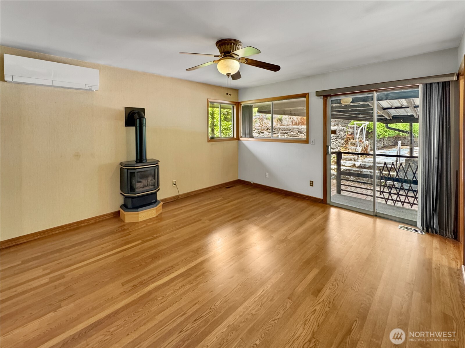 6814 Sleret Avenue , Vancouver, WA 98664
