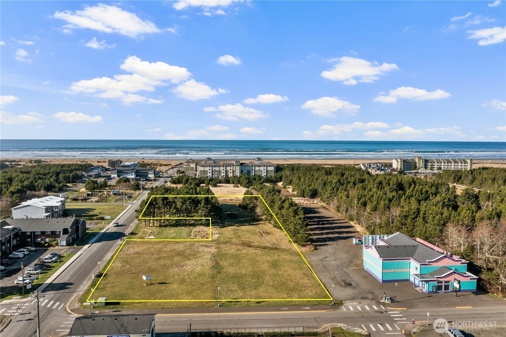 300 W Sid Snyder Drive , Long Beach, WA 98631