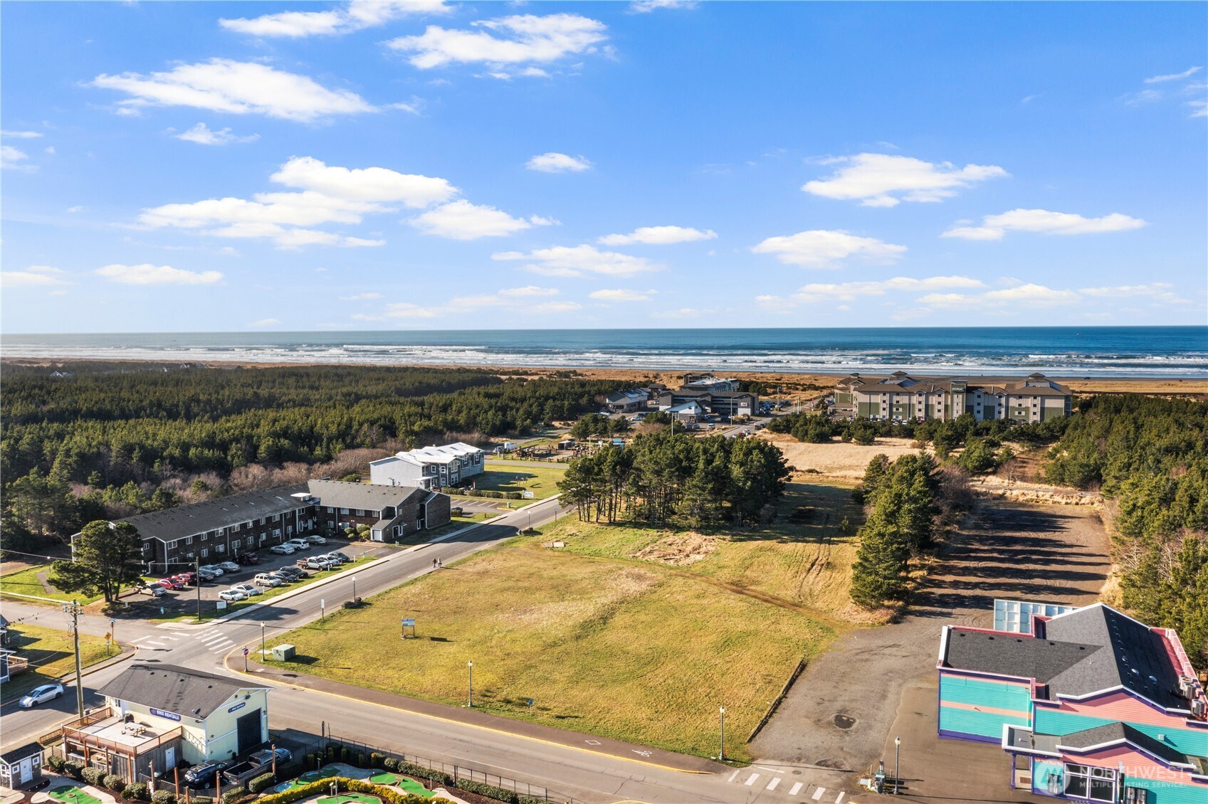 300 W Sid Snyder Drive , Long Beach, WA 98631