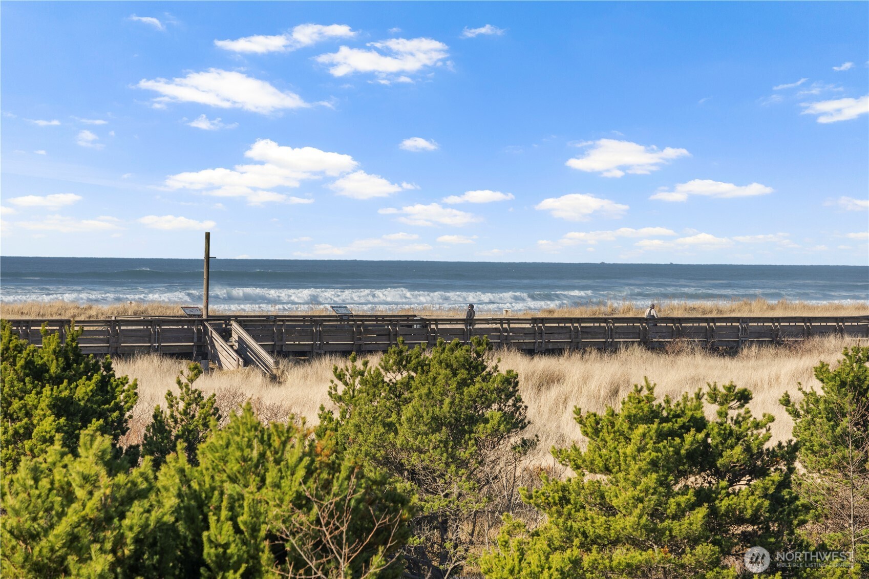 300 W Sid Snyder Drive , Long Beach, WA 98631