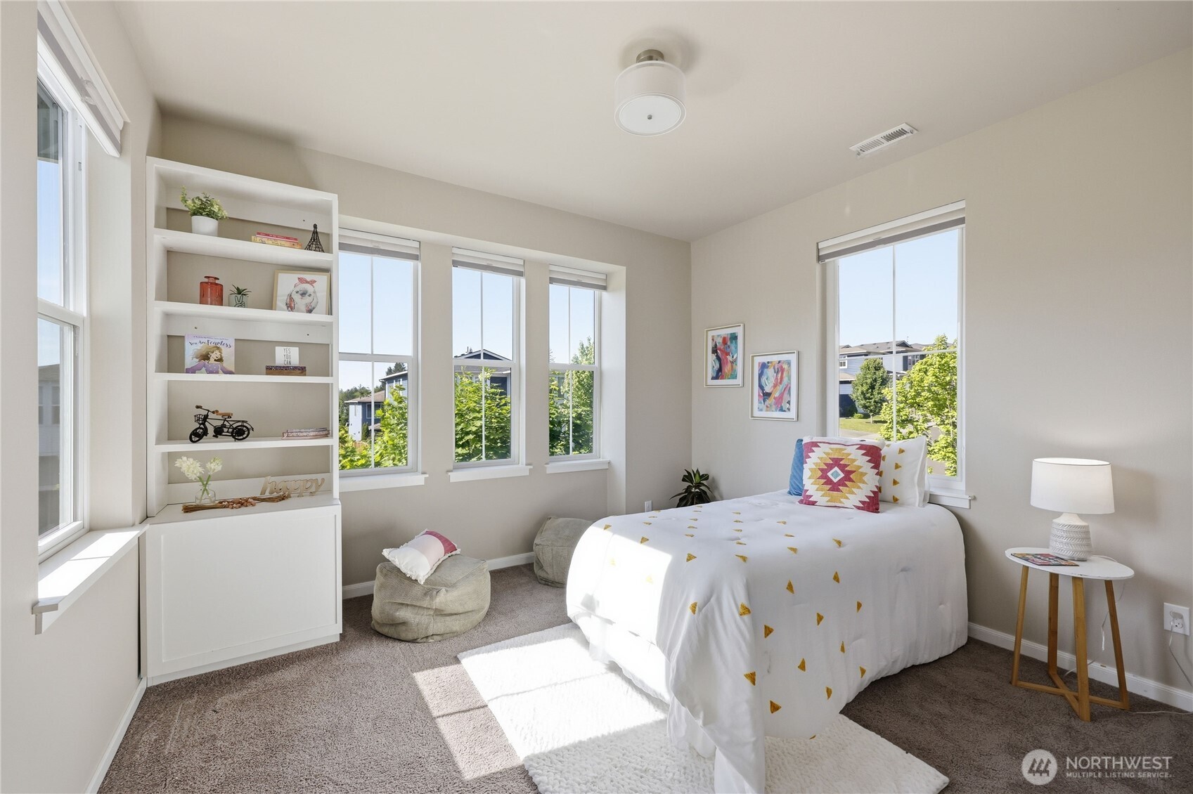 18856 Colwood Avenue NE, Poulsbo, WA 98370