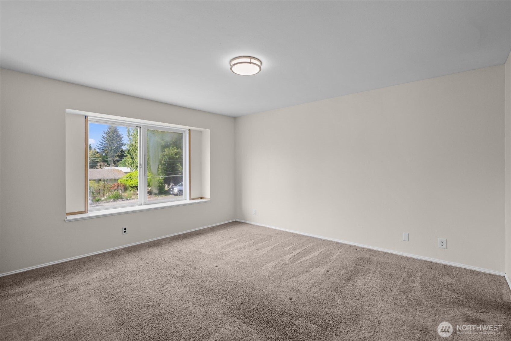 2233 NW Clinton Avenue , Poulsbo, WA 98370