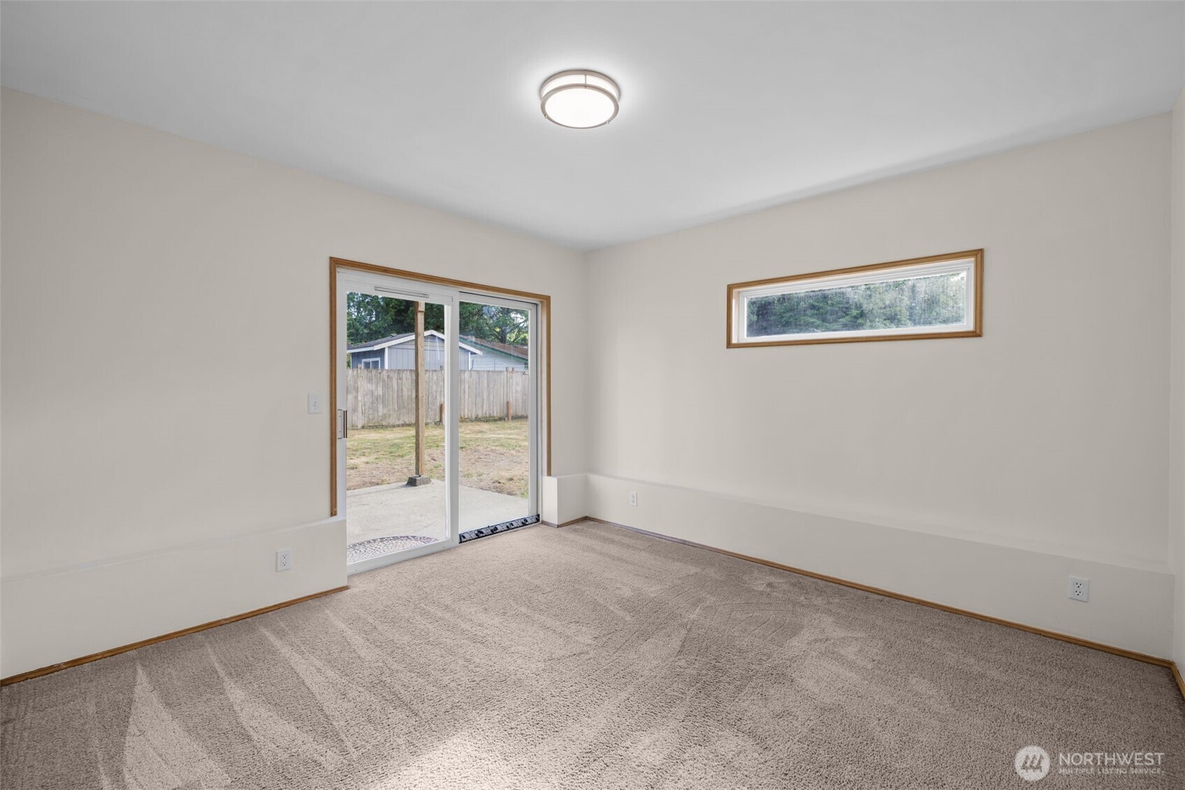 2233 NW Clinton Avenue , Poulsbo, WA 98370
