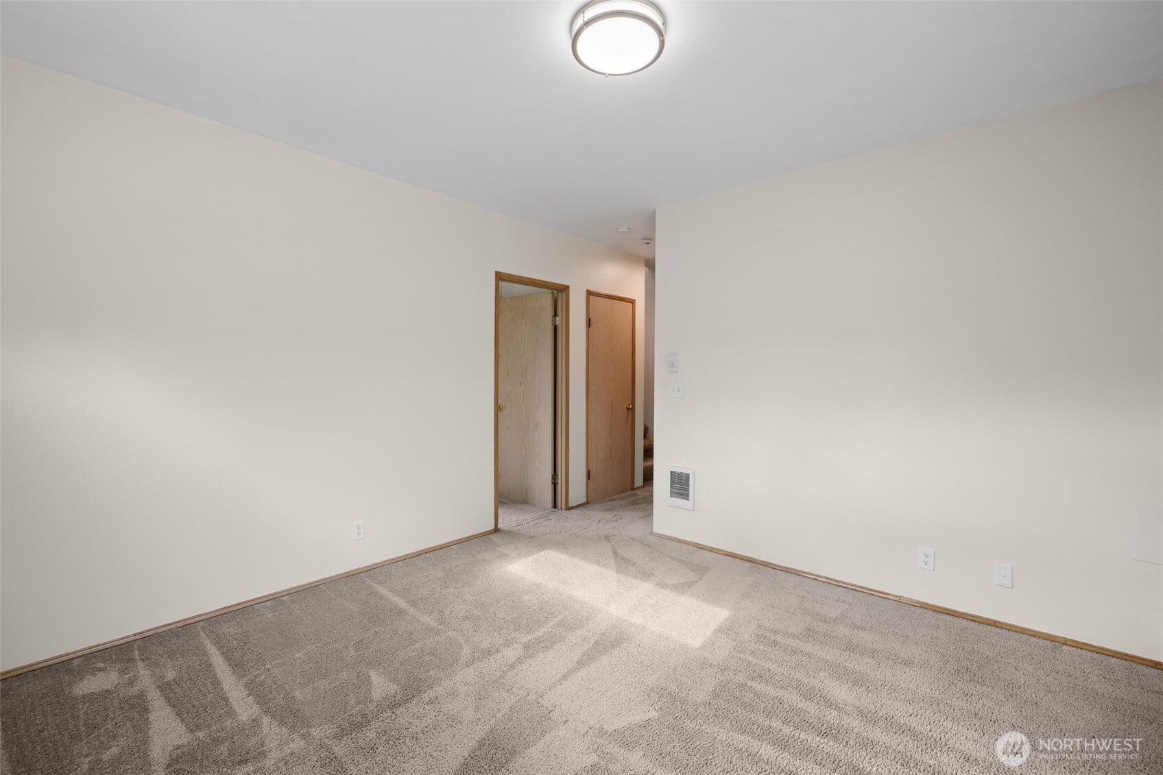 2233 NW Clinton Avenue , Poulsbo, WA 98370