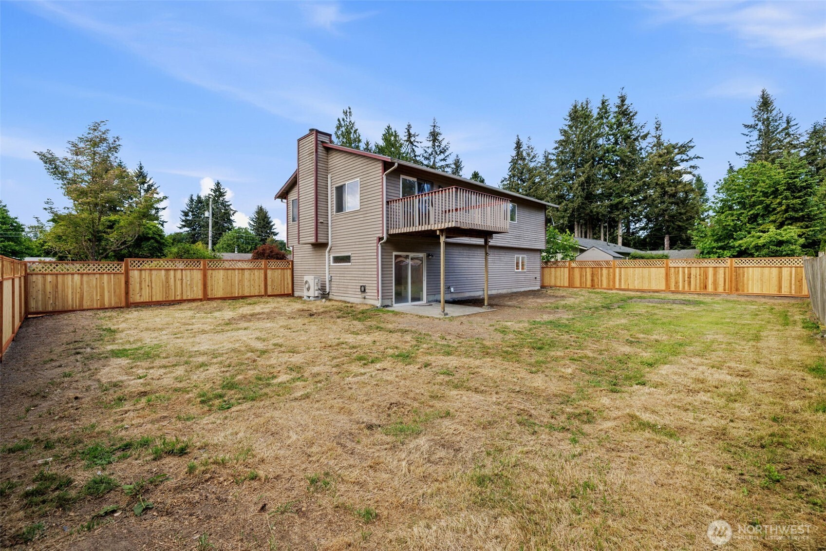 2233 NW Clinton Avenue , Poulsbo, WA 98370