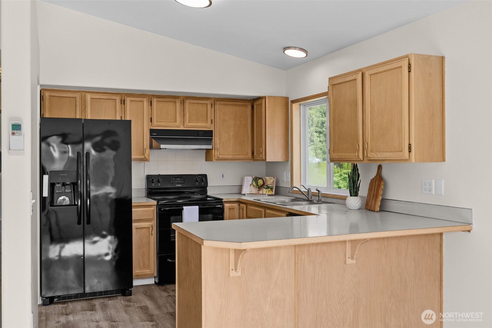 2233 NW Clinton Avenue , Poulsbo, WA 98370