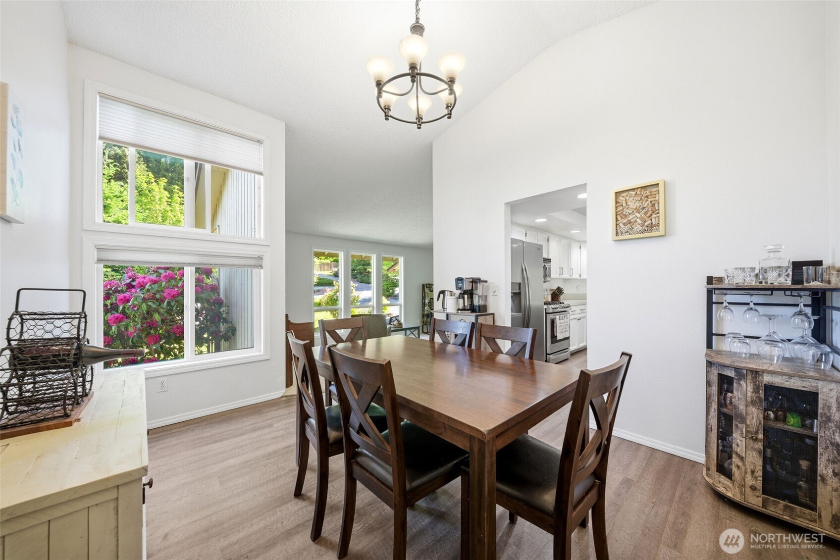 2213 NE Parkview Drive , Vancouver, WA 98686