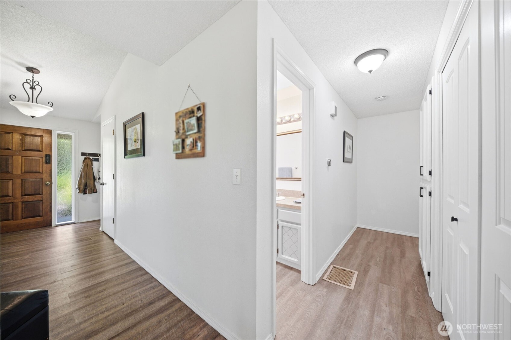 2213 NE Parkview Drive , Vancouver, WA 98686