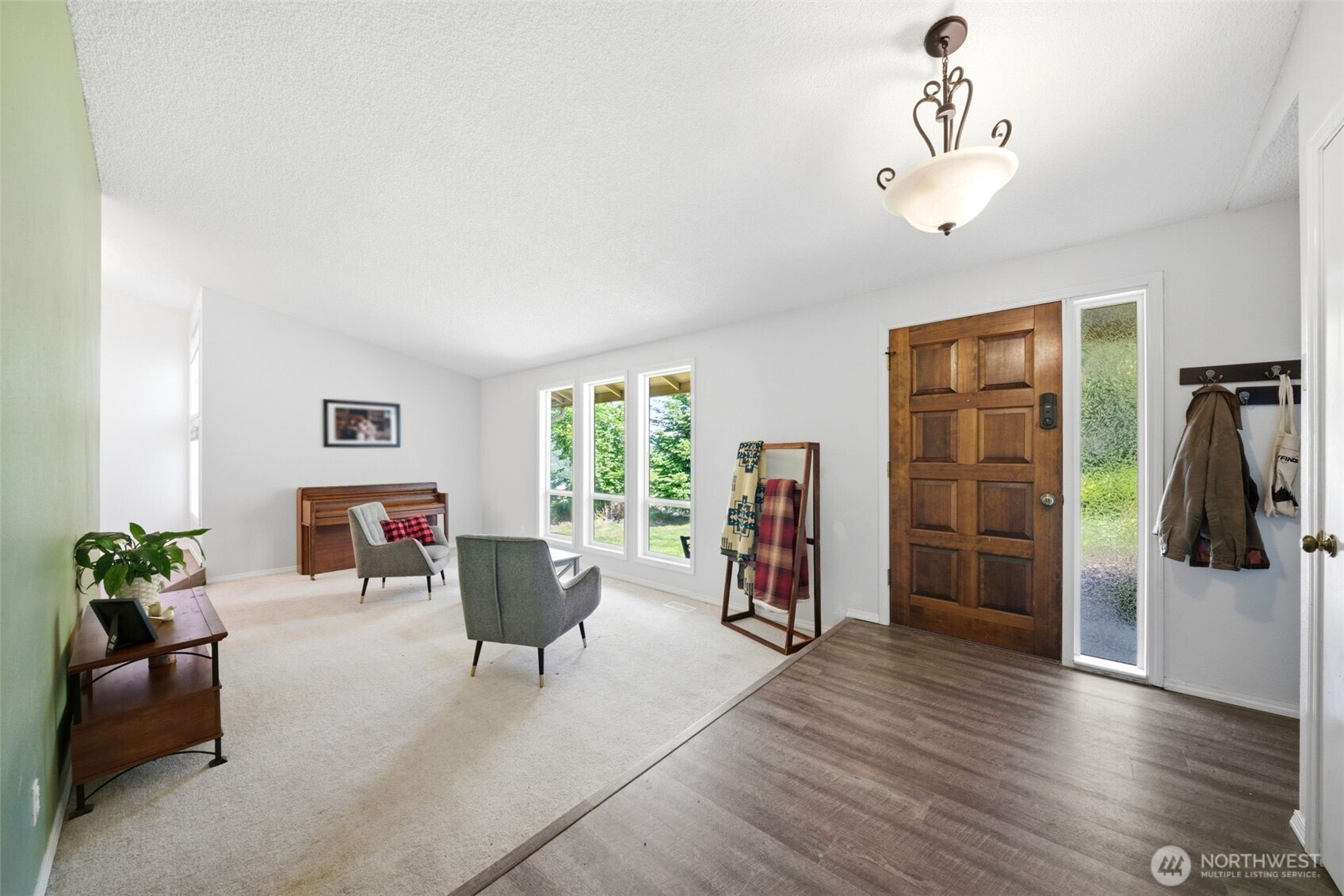 2213 NE Parkview Drive , Vancouver, WA 98686