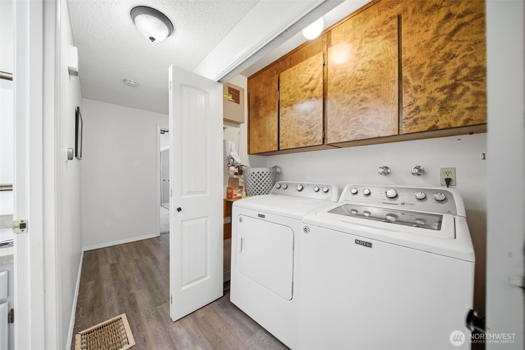 2213 NE Parkview Drive , Vancouver, WA 98686