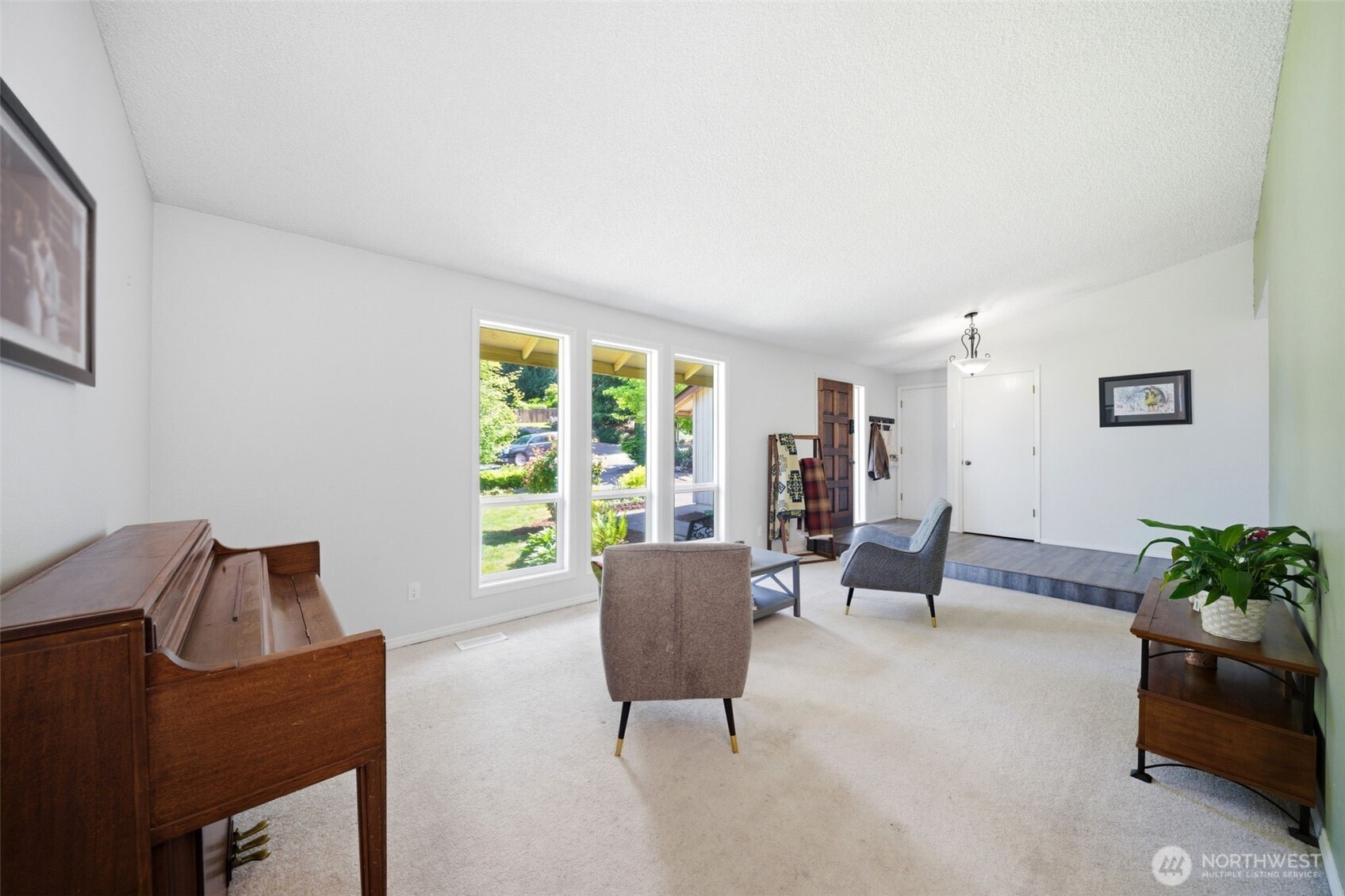 2213 NE Parkview Drive , Vancouver, WA 98686
