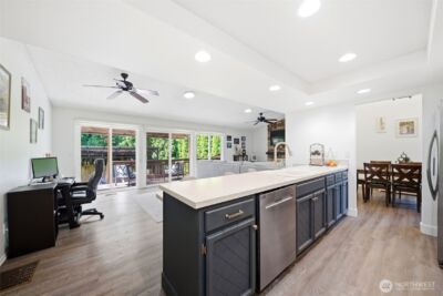 2213 NE Parkview Drive , Vancouver, WA 98686 - Photo 9
