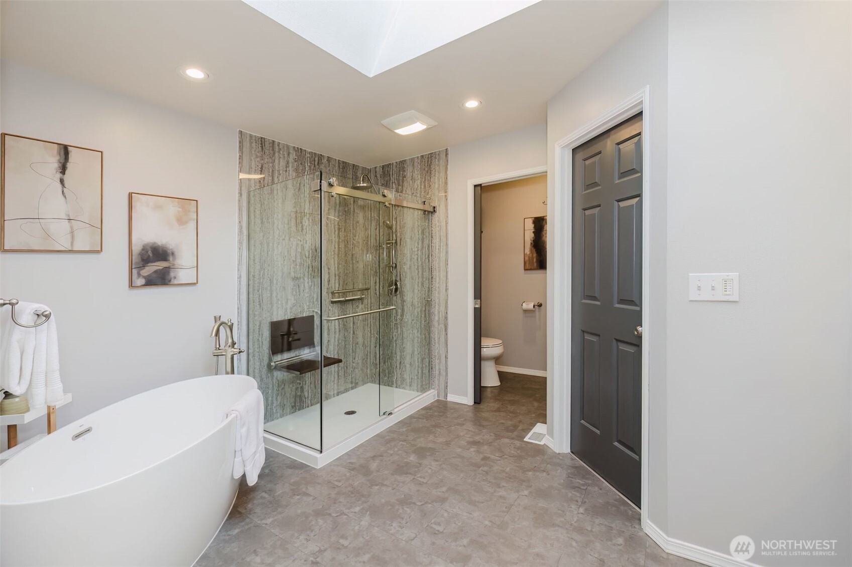 2031 NE Marina Vista Court , Poulsbo, WA 98370